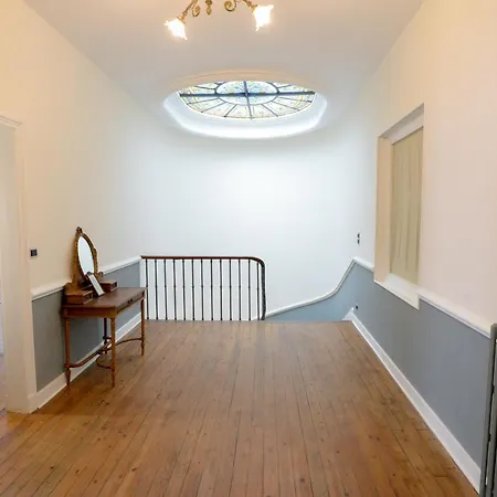 La Maison De L' Ambassadeur فندق مبيت وإفطار 2*