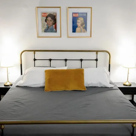 Bed & Breakfast La Maison De L' Ambassadeur 2*