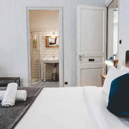 La Maison De L' Ambassadeur Bed & Breakfast