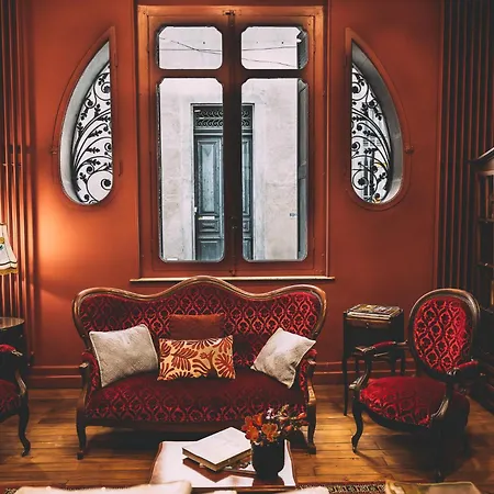 La Maison De L' Ambassadeur Bed & Breakfast 2*