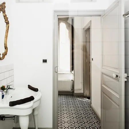 La Maison De L' Ambassadeur 2* قرقشونه