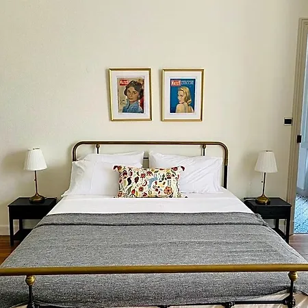 La Maison De L' Ambassadeur 4* קרקסון