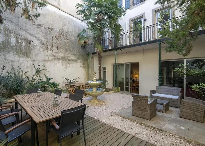 Frühstückspension La Maison De L' Ambassadeur 4*