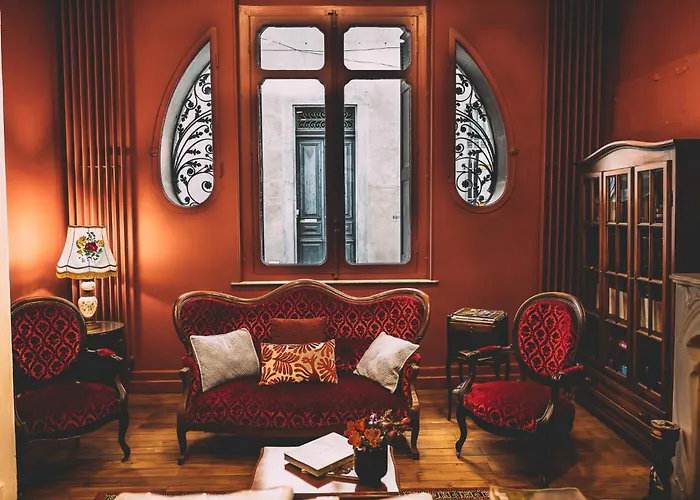 La Maison De L' Ambassadeur Frühstückspension 4*